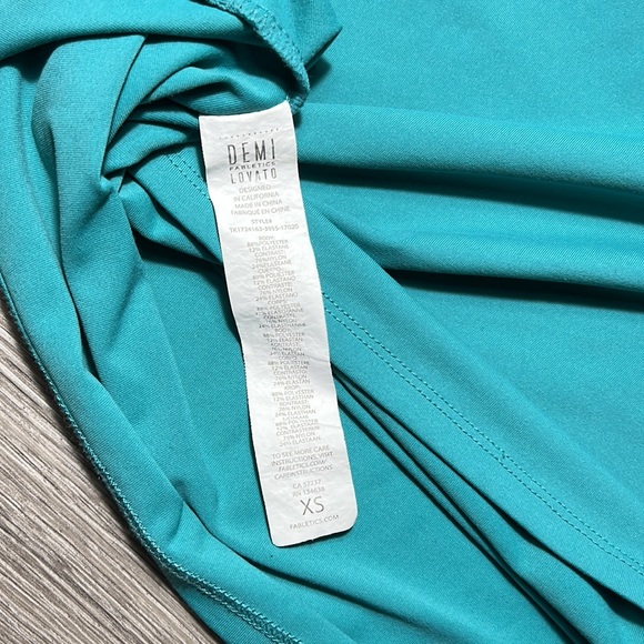 Fabletics x Demi Lovato Halter Workout Tank Top XS - Picture 6 of 9